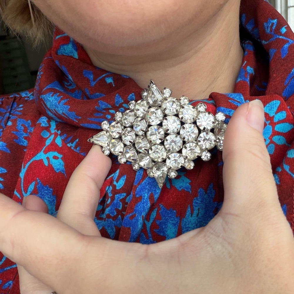 Vintage Unsigned Juliana Extra Large Rhinestone Silver Crystal Brooch Jewelry